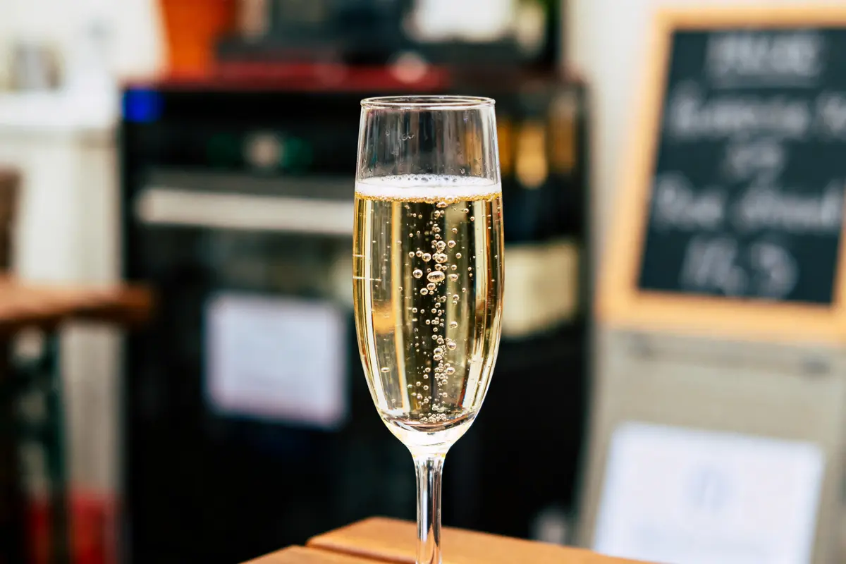 Calorie Champagne : Combien de calories pour votre flûte ?