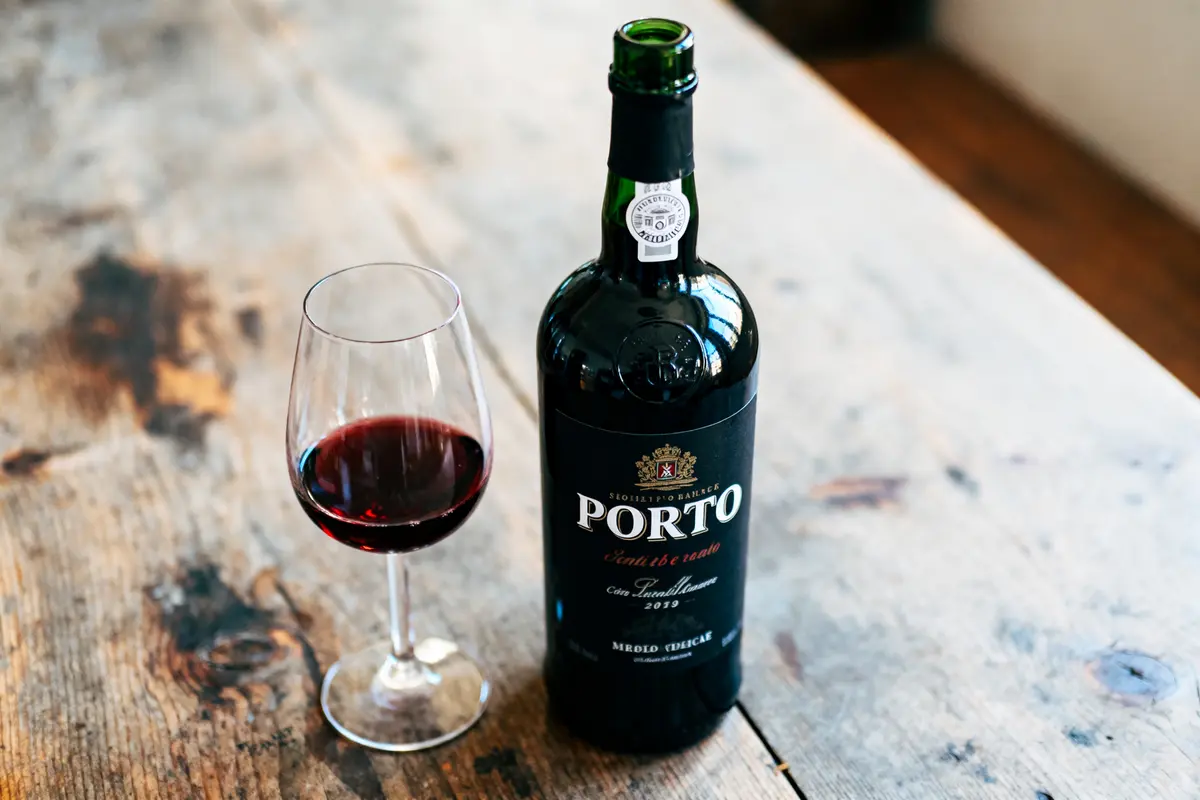 Alcool Porto : Quel vin muté choisir et quand le déguster ?